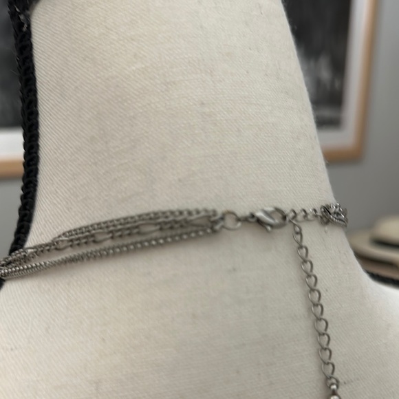 Elegant Silver Layered Necklace - Picture 6 of 6